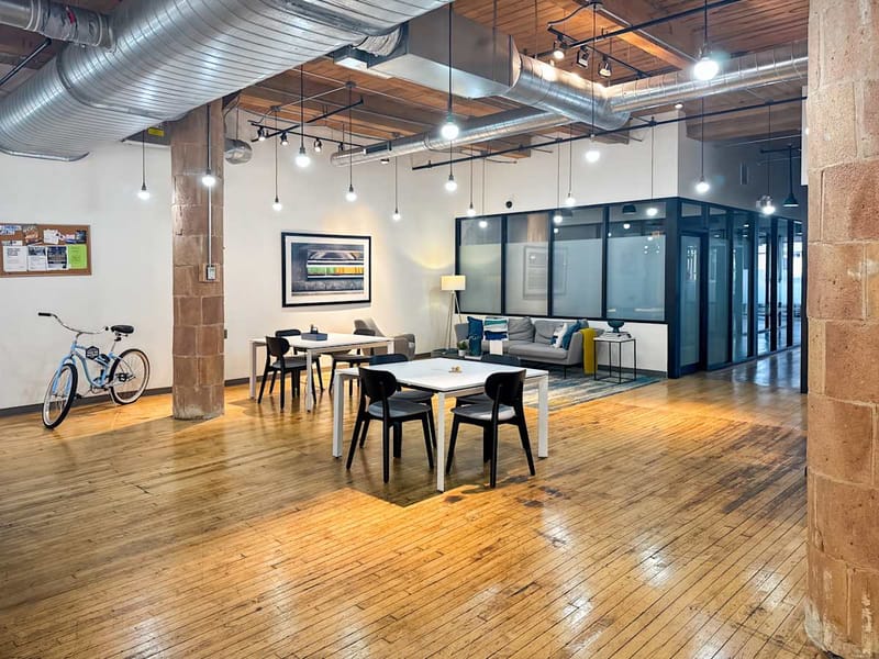 Regus- W Ohio St, Chicago image 5