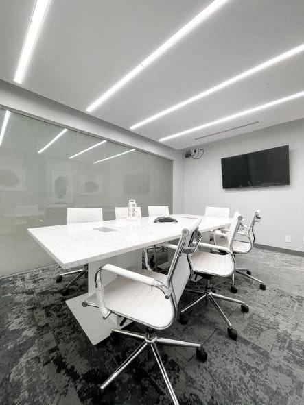 Turn Key Office Suites - 211 East 43rd St, NY image 3