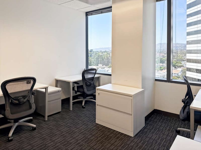 Regus - 12100 Wilshire Blvd - Brentwood - Los Angeles - CA image 8