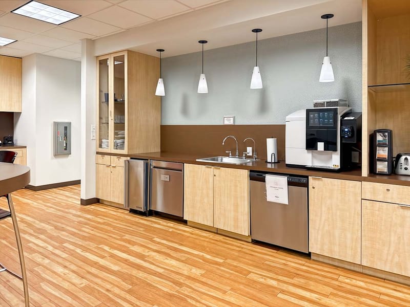 Regus - Courthouse Centre - Sarasota image 6