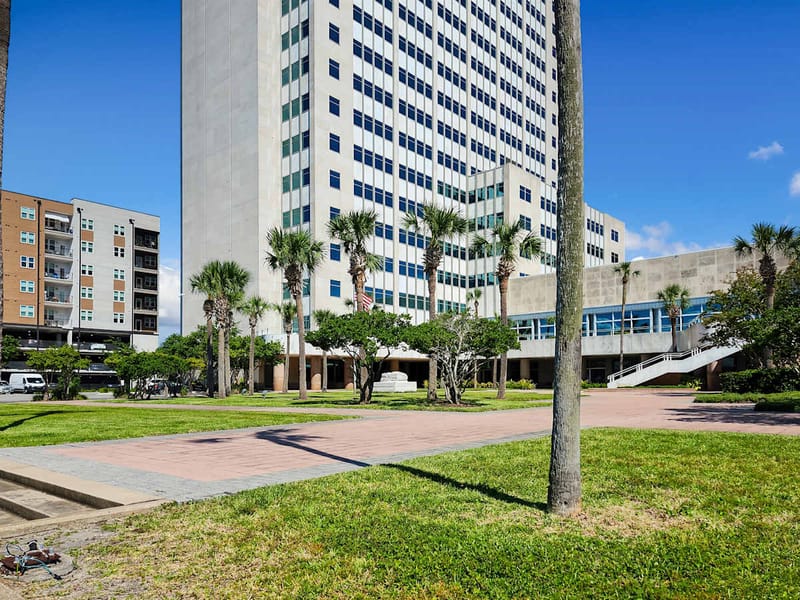 Regus - Aetna Building - Prudential Drive - Jacksonville - Florida - 32207 image 11