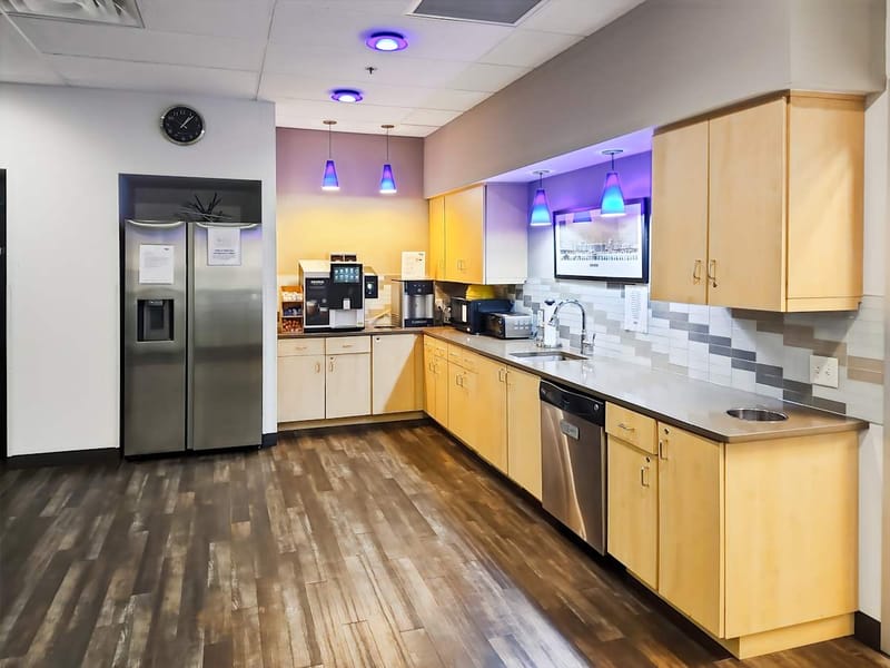 Regus - Aetna Building - Prudential Drive - Jacksonville - Florida - 32207 image 6