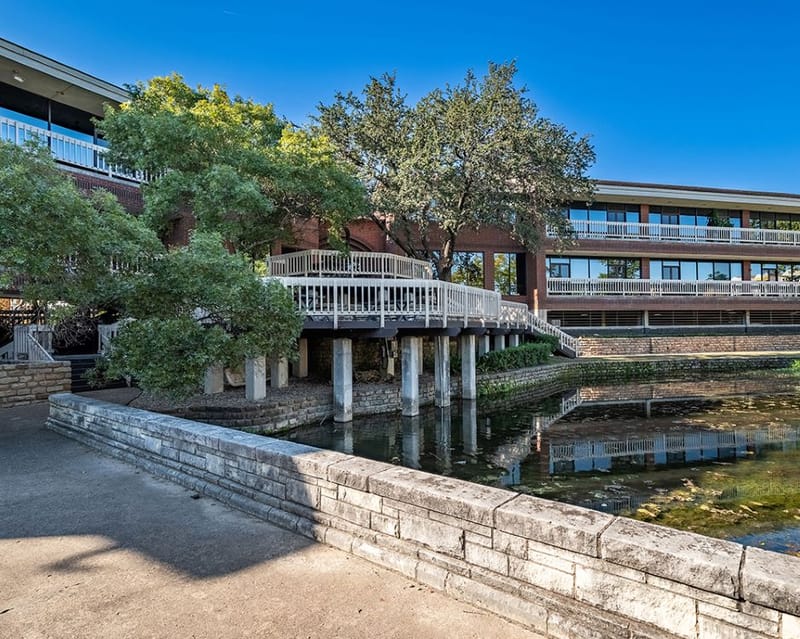 Boxer - 9535 Forest Ln, Dallas - TX image 2