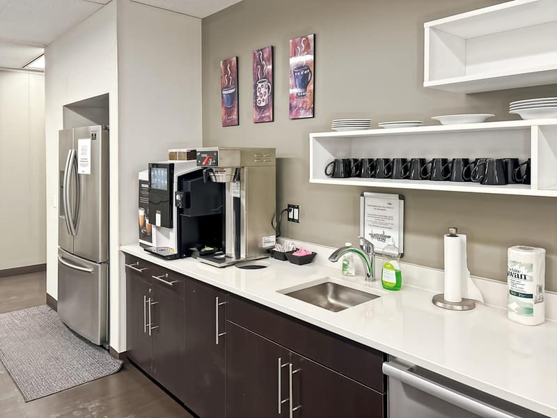 Regus - Robert Speck Parkway 2 - Mississauga, ON image 6