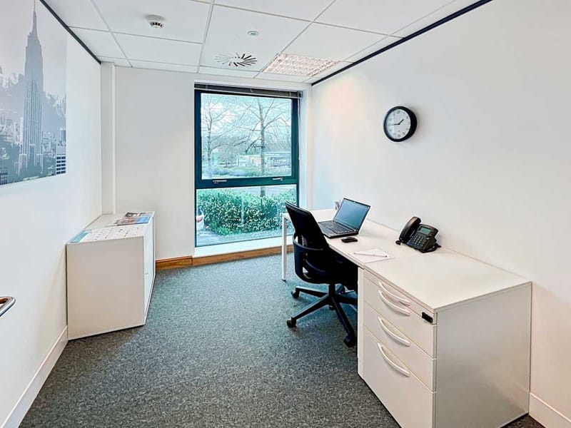 IWG (Regus) - Park House - Bristol Road South, B45 - Rubery - Birmingham image 4