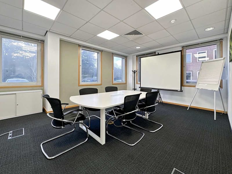 IWG (Regus) - Bath Rd, UB7 - Heathrow image 9