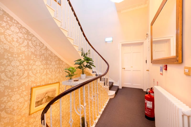 Kingsford Estates Ltd - Kingsford House, 14 Albany Street, EH1 - Edinburgh image 7