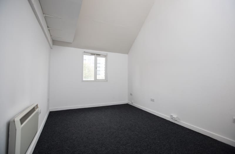 Access Office Suites  - Fairbank Studios - 65-69 Lots Road, SW10 0RN - Chelsea image 3