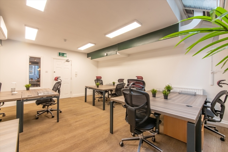 Podium Space Limited (Managed 2,684 sqft) - 7 Carlisle Street, W1D 3BW - Soho image 3