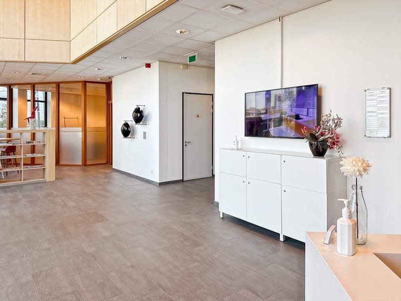 Regus - Looskade 20 - LE Roermond image 12