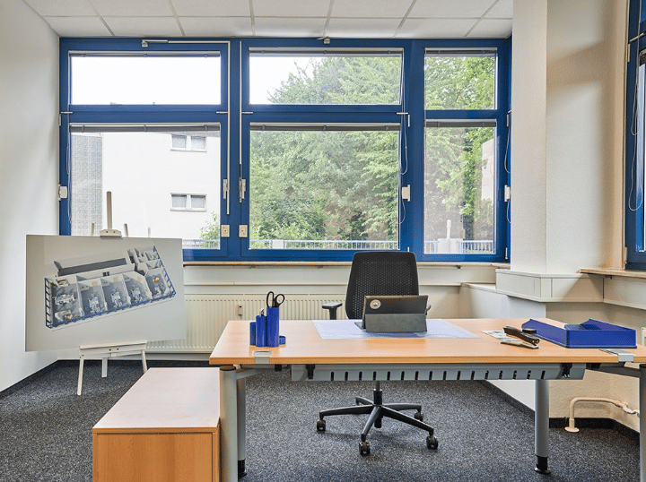 Sirius Facilities GmbH - 32 Praunheimer Landstrasse - Frankfurt image 2