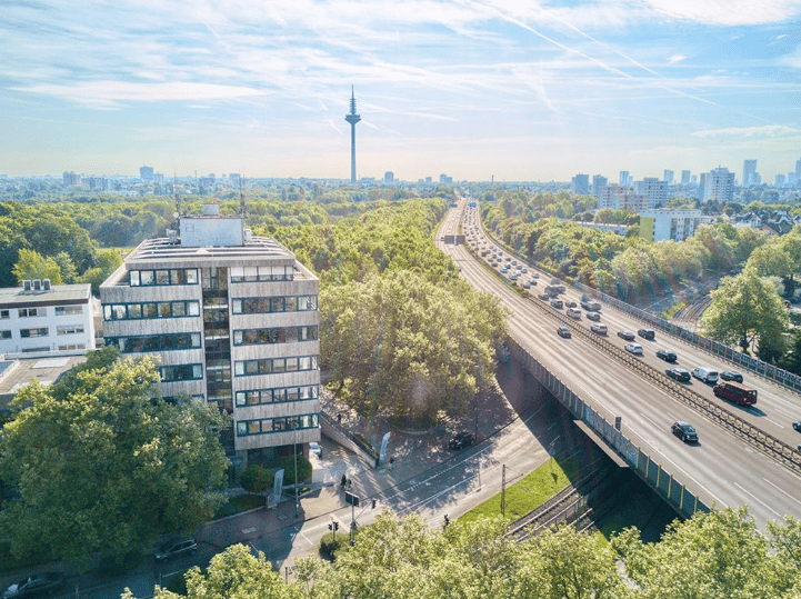 Sirius Facilities GmbH - 32 Praunheimer Landstrasse - Frankfurt image 6