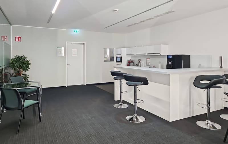 Regus - Neuer Wall 50 - Hamburg image 6