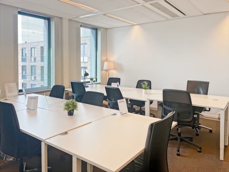 Regus - Tilburg, Central Station - Hart van Brabantlaan - Tilburg image 8