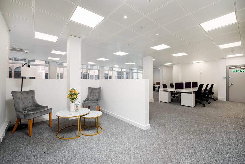 LRP (Leased 1,700-4,200 sqft) - 19/21 Great Tower Street, EC3 - Tower Bridge image 6