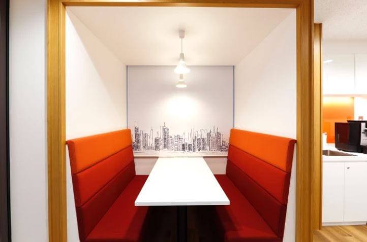 IWG (Regus) - Sukhumvit Hills - 1840 Sukhumvit Road, 10110 - Bangkok image 2