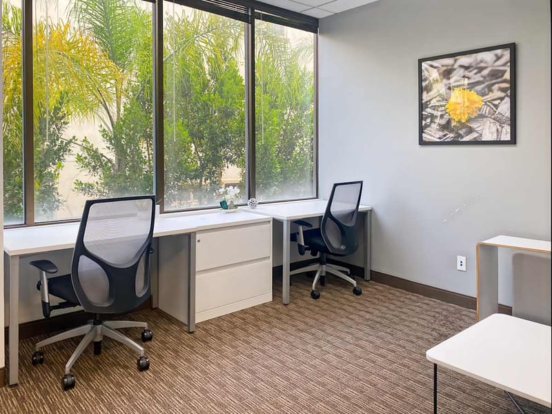 Regus - Twin Towers - Deep Valley Drive, Rolling Hills Estates - CA image 4