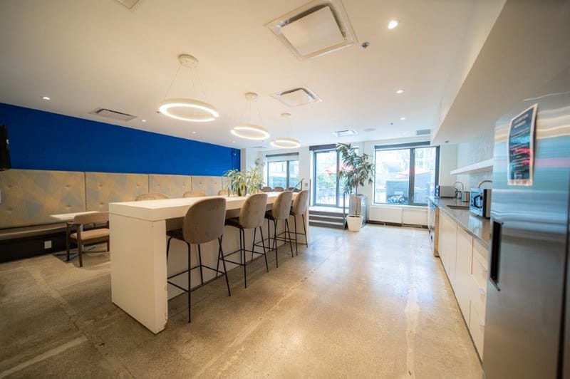 iQ Offices - 545 King Street West, Toronto image 3