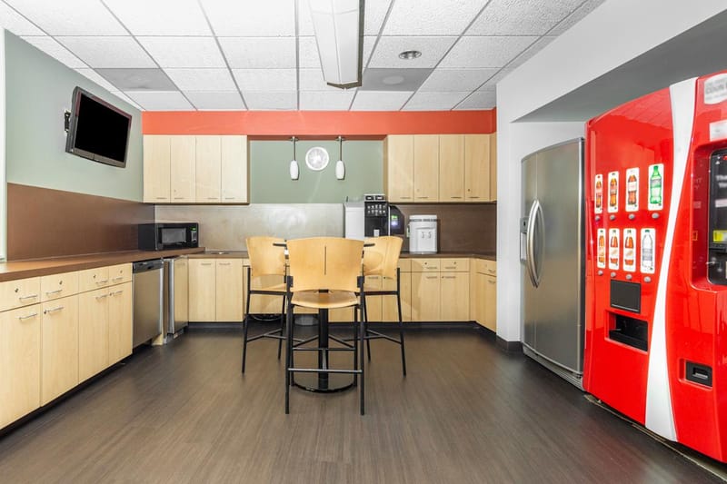Regus- 7027 Old Madison Pike, Huntsville - AL image 6