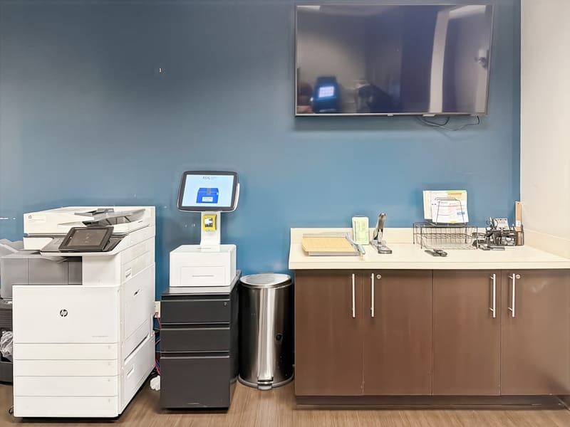 Regus - Waterford Center - 6303 Blue Lagoon Drive, Miami - FL image 4