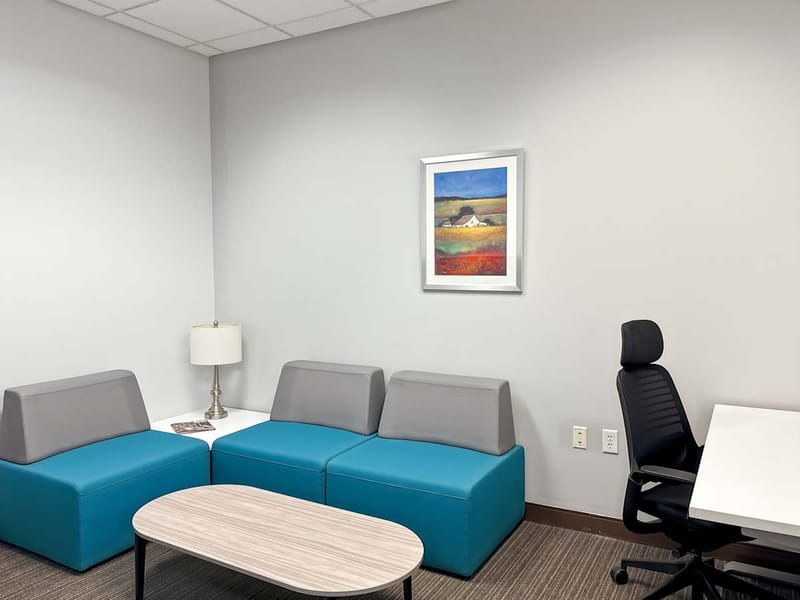 Regus - West Glen Town Center, 5550 Wild Rose Lane, West Des Moines - Iowa image 8