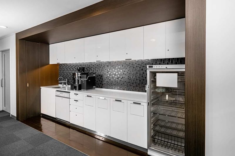 Regus - Shinbashi Tokyu Building - Nihonbashi, Tokyo image 6