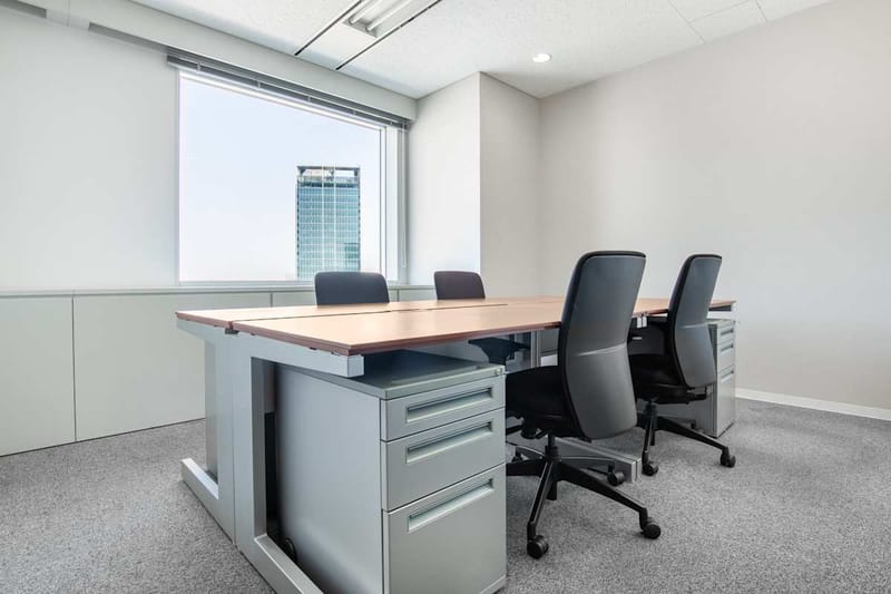 Regus - Yokohama Sky Building - 2-19-12 Takashima, Yokohama image 4