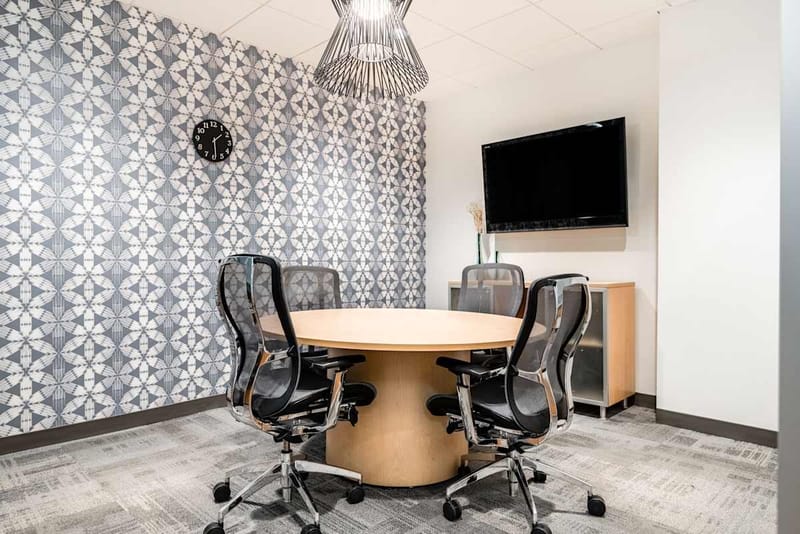 Regus - Tempe Gateway Center - 4600 E. Washington, Phoenix - AZ image 8