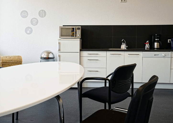 Sirius Facilities GmbH - (Düsseldorf South ) Am Trippelsberg, Dusseldorf  - 40589 image 7