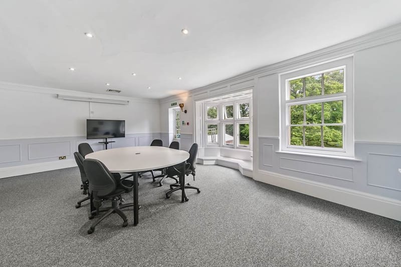 Citibase - Wyvols Court, Swallowfield, RG7 - Reading image 7