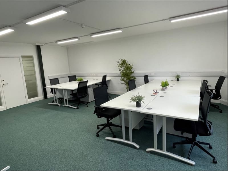 Lentaspace - Hyde Park House, 5 Manfred Road, SW15 - Putney image 8