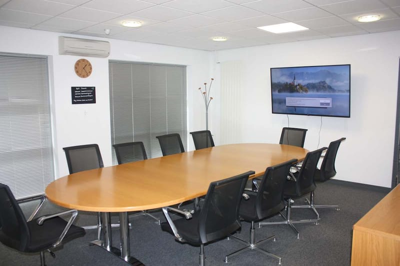 IWG (Basepoint) - Aviation Business Park, BH23 - Christchurch image 3