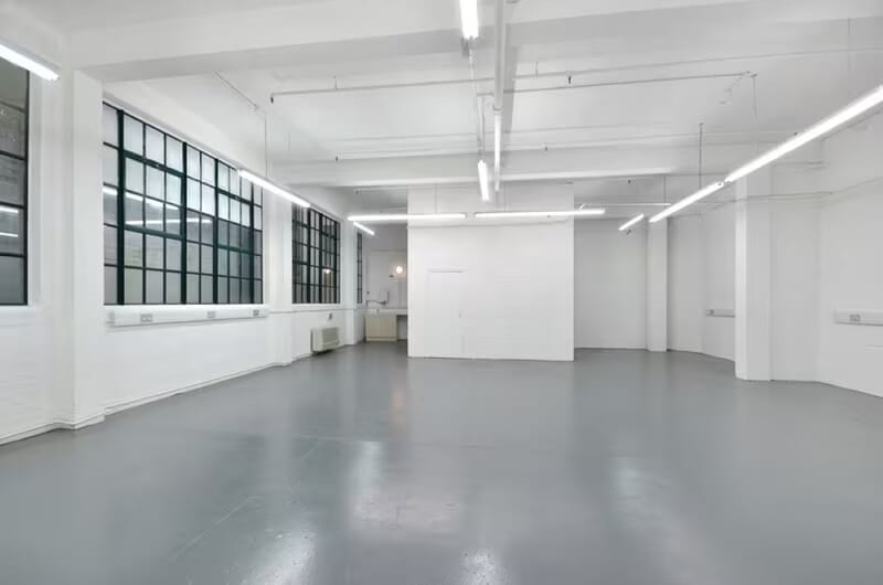 Workspace (Managed 47 - 2,050 sqft) - Parkhall Business Centre - 40 Martell Road, SE21 8EN - Dulwich image 2