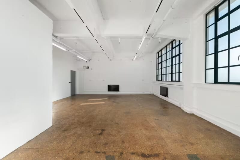 Workspace (Managed 47 - 2,050 sqft) - Parkhall Business Centre - 40 Martell Road, SE21 8EN - Dulwich image 3