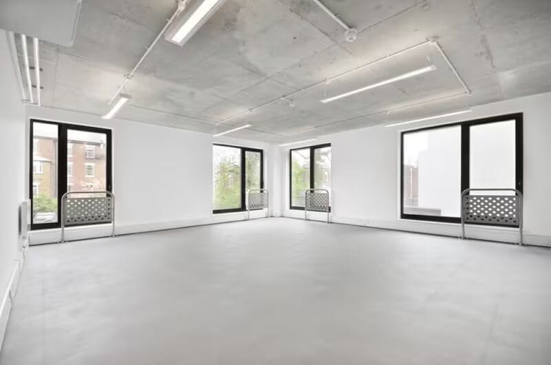 Workspace (Managed 536 - 881 sqft) - ScreenWorks - 22 Highbury Grove, N5 2EF - Highbury image 3