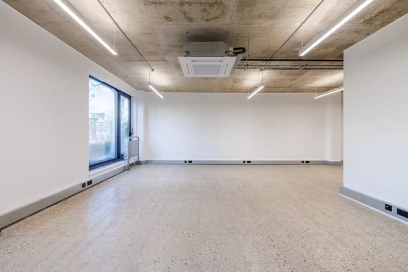 Workspace (Managed 536 - 881 sqft) - ScreenWorks - 22 Highbury Grove, N5 2EF - Highbury image 4