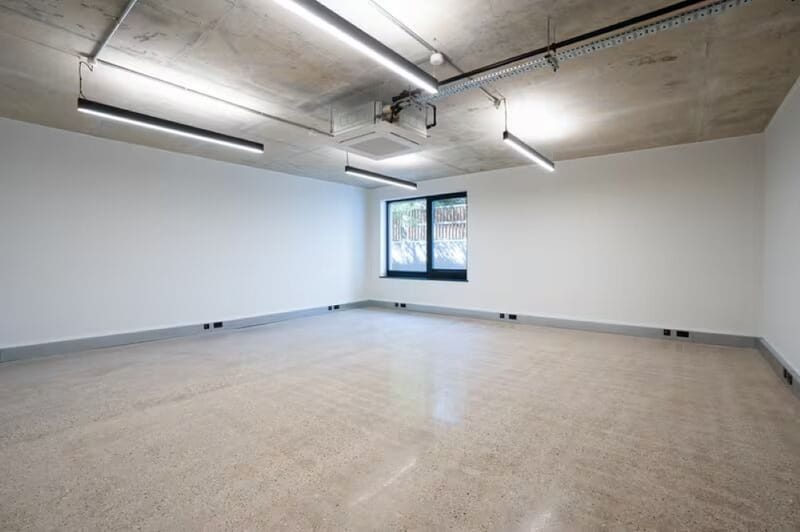 Workspace (Managed 536 - 881 sqft) - ScreenWorks - 22 Highbury Grove, N5 2EF - Highbury image 5