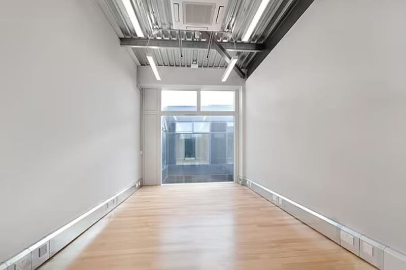 Workspace (Managed 160 - 1,941 sqft) - Metal Box Factory - 30 Great Guildford Street, SE1 0HS - Borough image 5