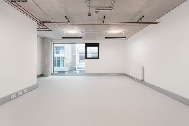 Workspace (Managed 370 - 1,833 sqft) - The Light Bulb - 1 Filament Walk, SW18 4GQ - Wandsworth image 7