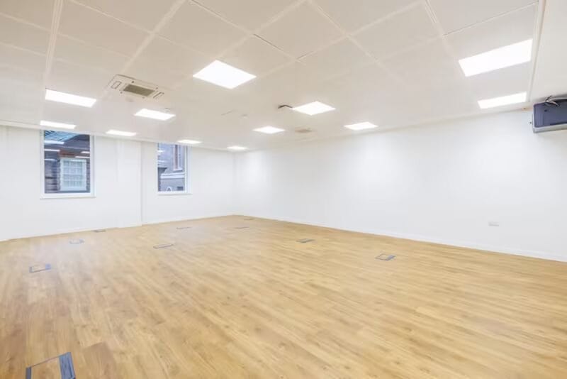 Workspace (Managed 55 - 1,985 sqft) - Bouverie House - 154-160 Fleet Street, EC4A 2DQ - Blackfriars image 3