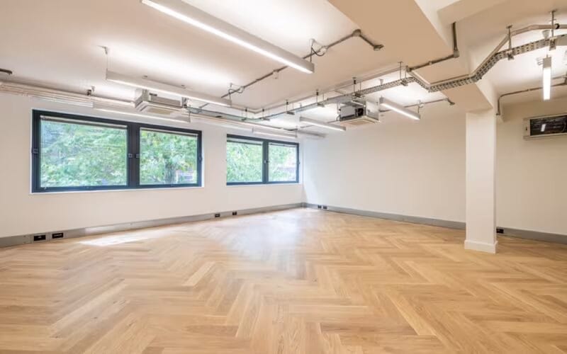 Workspace (Managed 297 - 2,152 sqft) - 60 Gray's Inn Road, WC1X 8LU - Chancery Lane image 2