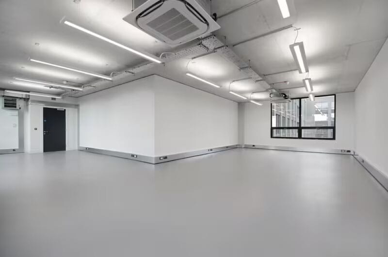Workspace (Managed 193 - 5,022 sqft) - Grand Union Studios - 332 Ladbroke Grove, W10 5AD - Westbourne Park image 2