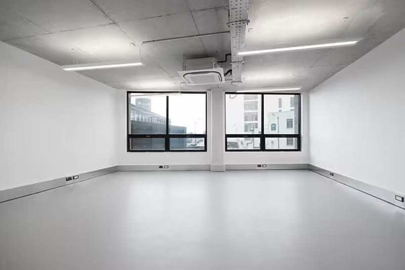 Workspace (Managed 193 - 5,022 sqft) - Grand Union Studios - 332 Ladbroke Grove, W10 5AD - Westbourne Park image 9