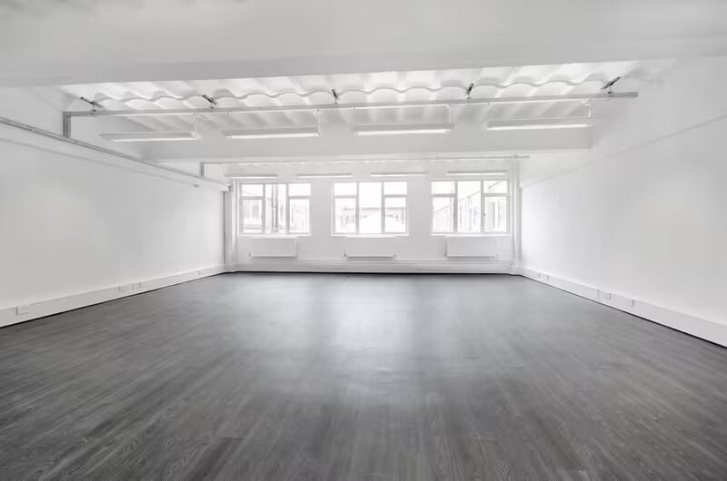 Workspace (Managed 150 - 2,776 sqft) - The Light Box - 111 Power Road, W4 5PY - Chiswick image 5