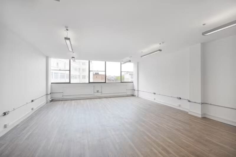 Workspace (Managed 327 - 2,015 sqft) - E1 Studios - 3-15 Whitechapel Road, E1 1DU - Aldgate image 7