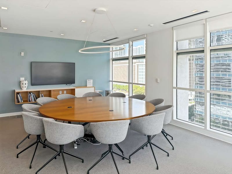 Spaces USA- 801 Brickell Ave, Miami image 3