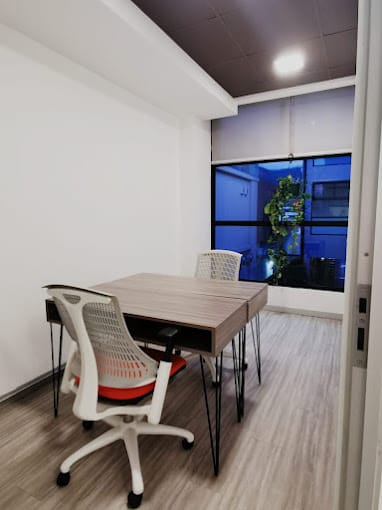 The Train Business Hub - 121 Ruta Nacional Secundaria, 11904 - San Jose image 5