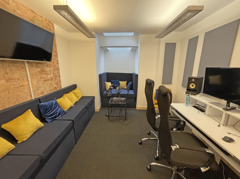 Mainyard Studios - 280 Mare Street, E8 - Hackney image 7