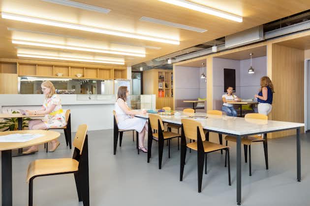 IWG (Spaces)  - Corvin Tower, Futo u. 35-37,1082 - Budapest image 4