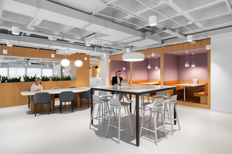 Regus - Plaza de Villasis 2, 41003 - Spain image 11